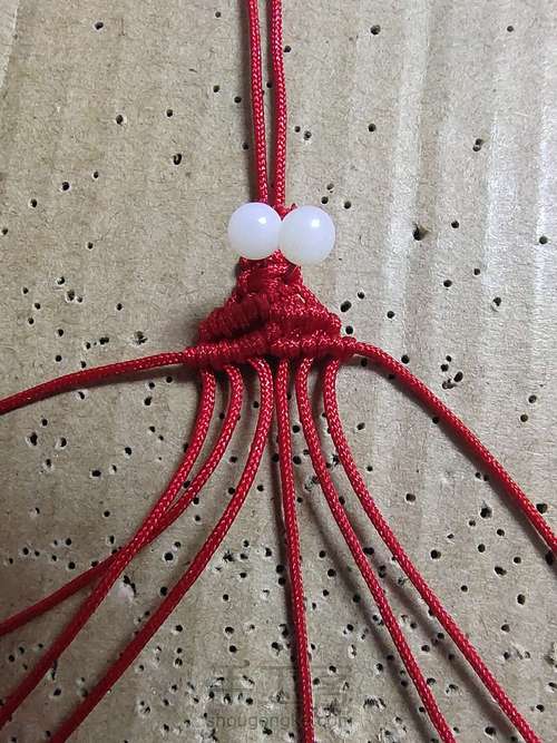 简约宽手绳 第6步