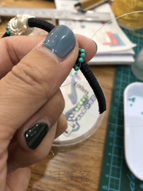 如何做珠子小线圈 第6步