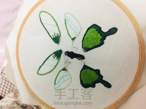 【Vivian邢星手作】刺绣钉珠蝴蝶~
迎接春天的到来 第3步