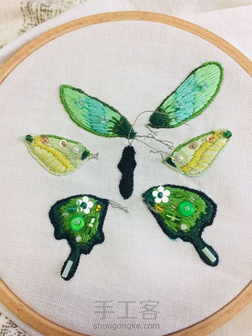 【Vivian邢星手作】刺绣钉珠蝴蝶~
迎接春天的到来 第7步