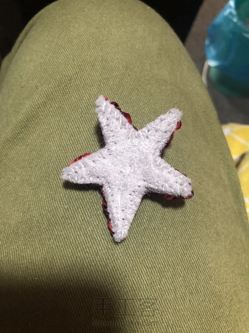 【Vivian邢星手作】立体钉珠星星发夹 第9步