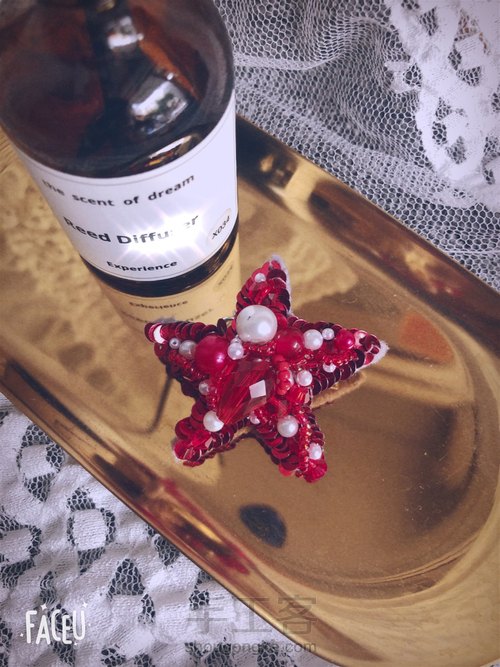 【Vivian邢星手作】立体钉珠星星发夹 第11步