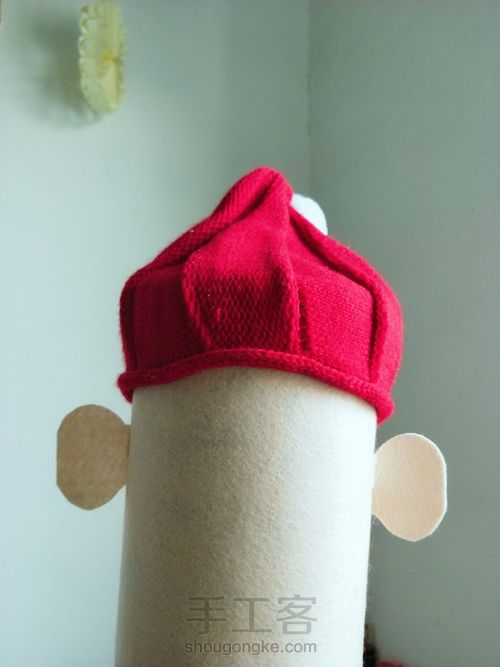 奶粉罐做一个圣诞老人 第4步