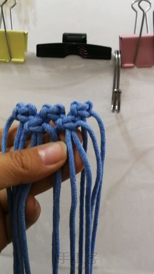 编织抽绳小包教程 第11步