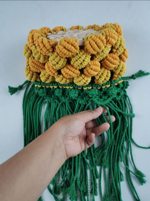 结绳编织菠萝包包 第38步