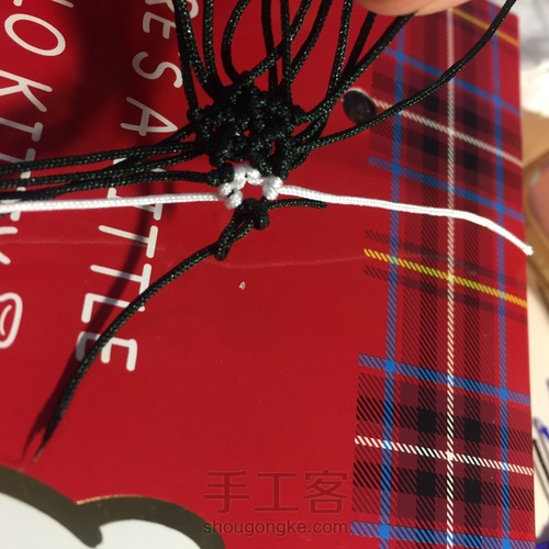 编一颗漂亮的小星星五角星(^з^)-☆消灭线头 第24步