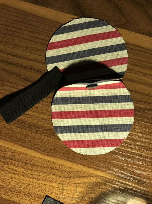 耳机小圆袋 第6步