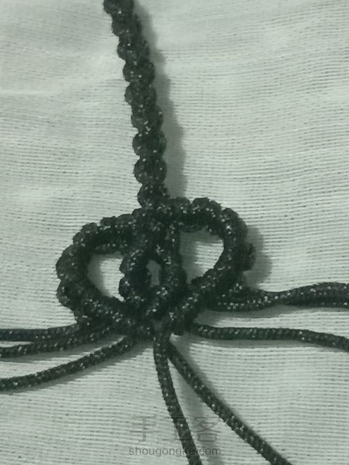 尾扣的编织教程 第7步