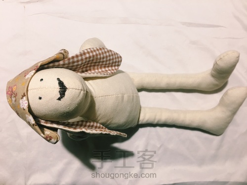 新手可完成的手工拼布娃娃简易制作过程 第7步