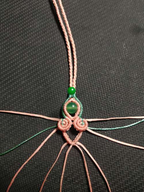 很简单的挂件绳 第19步