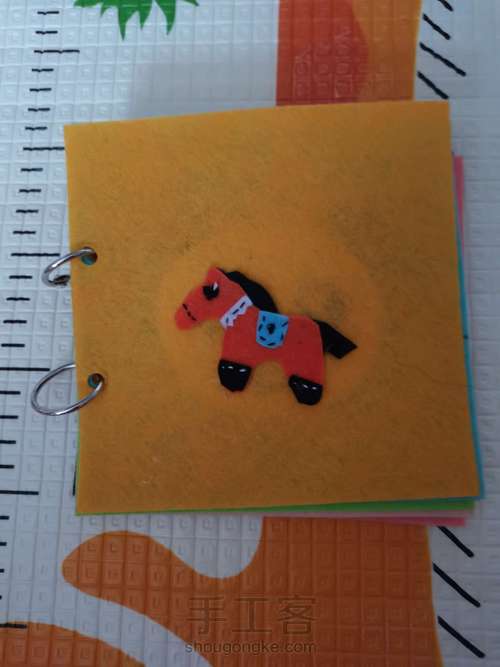 宝宝的第一本不织布认知书 第4步