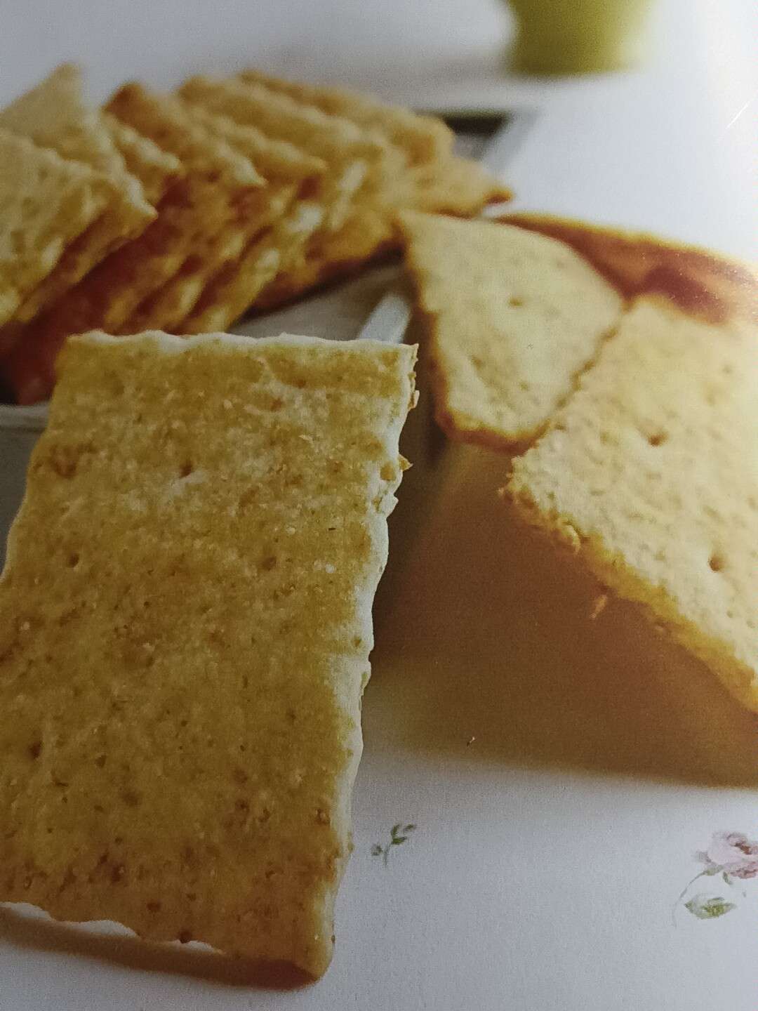 健康全麦苏打饼干