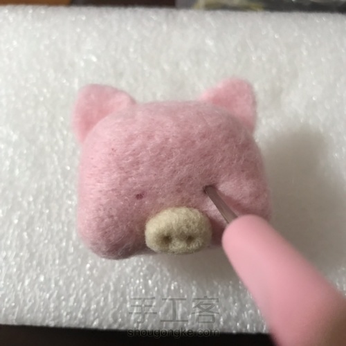 【新手教程】羊毛毡—可爱猪猪 第22步