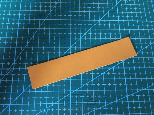 【手工皮具】防丢耳机收纳 第1步