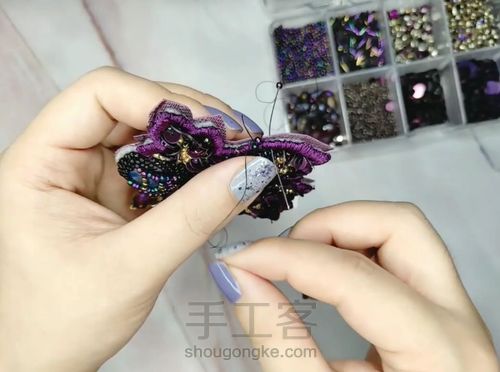 法式刺绣珠绣中常见的包边方法(一) 第24步