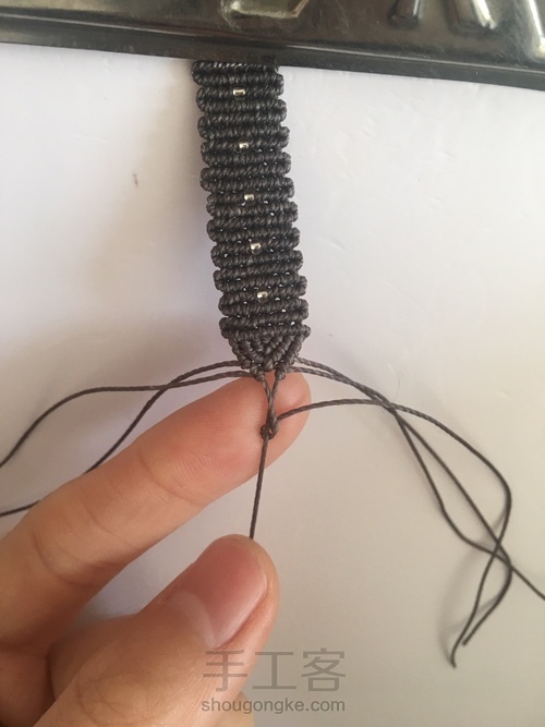 简单帅气情侣款手链 第20步