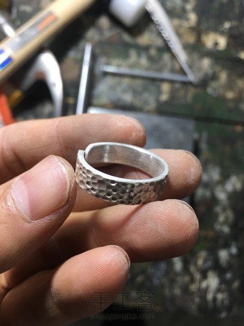 手工纯银锤纹戒指指环制作 第10步