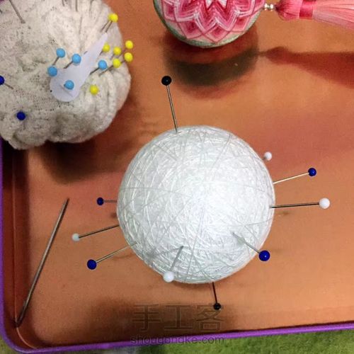 菊式手鞠球挂件 第1步