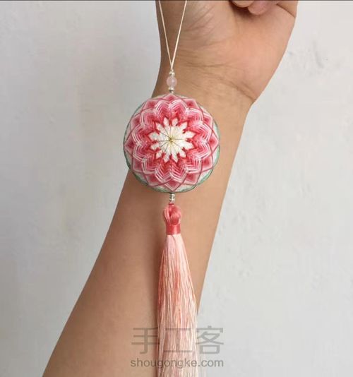 菊式手鞠球挂件 第7步