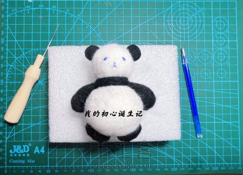 【原创】羊毛毡DIY熊猫教程 第8步