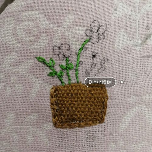 枕巾补丁花篮刺绣 第8步