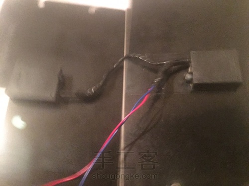 自造多功能太阳能充电器 旧物改造 第4步