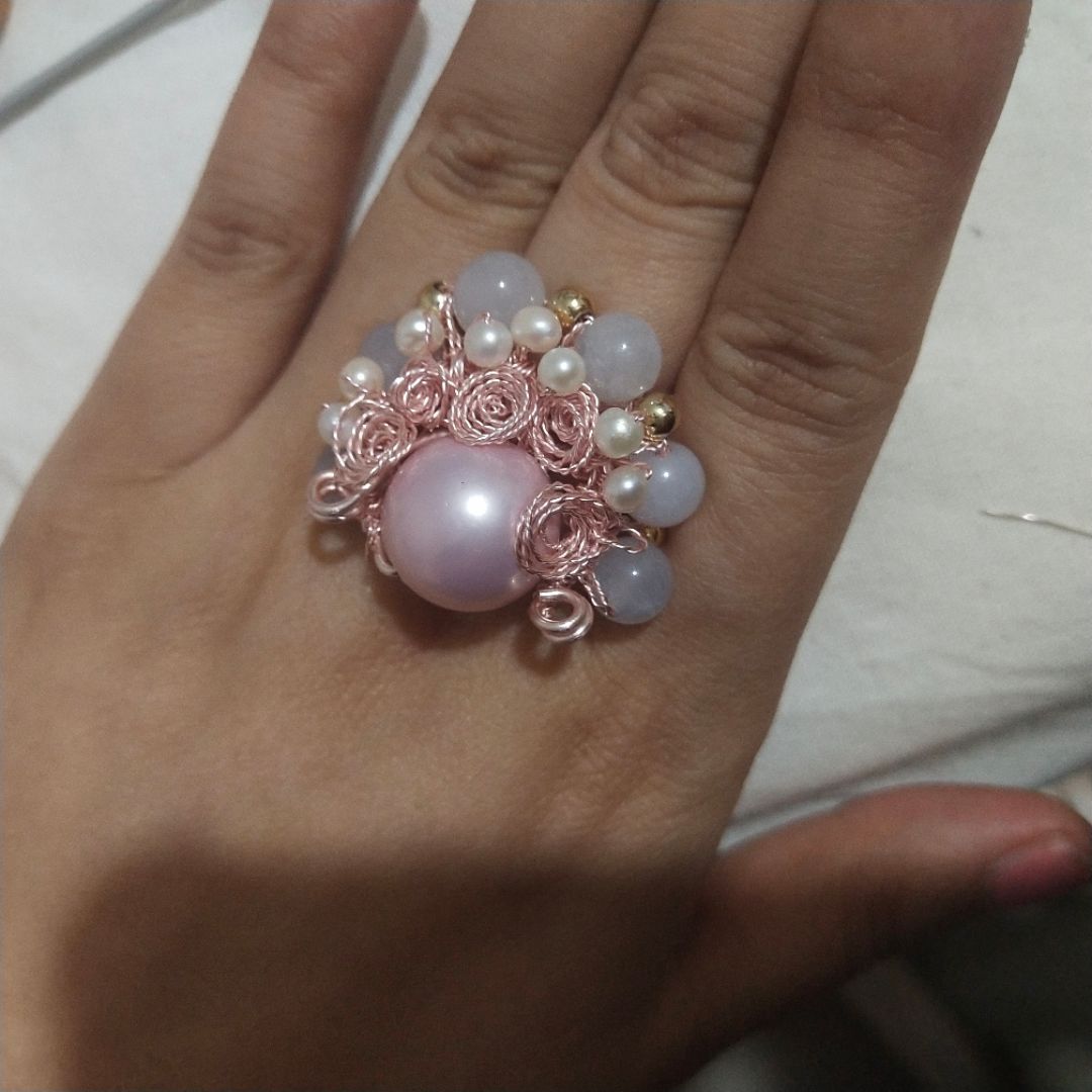 14k包金保色很少女系的玫瑰粉色1.0-0.3-0.5

15mm粉色贝珠

天然翡翠珠，数颗

天然淡水珍珠，数颗。
