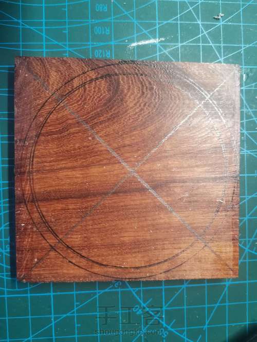 【原创】绿檀雕花梳妆镜 第1步