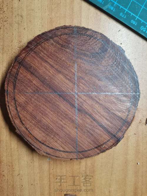 【原创】绿檀雕花梳妆镜 第3步