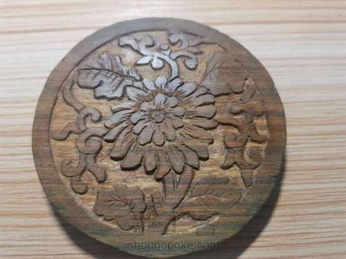 【原创】绿檀雕花梳妆镜 第15步