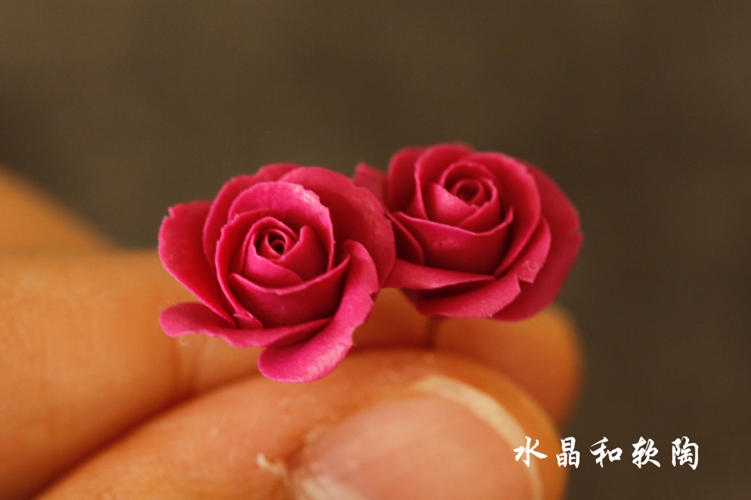分布教你如何用软陶制作玫瑰