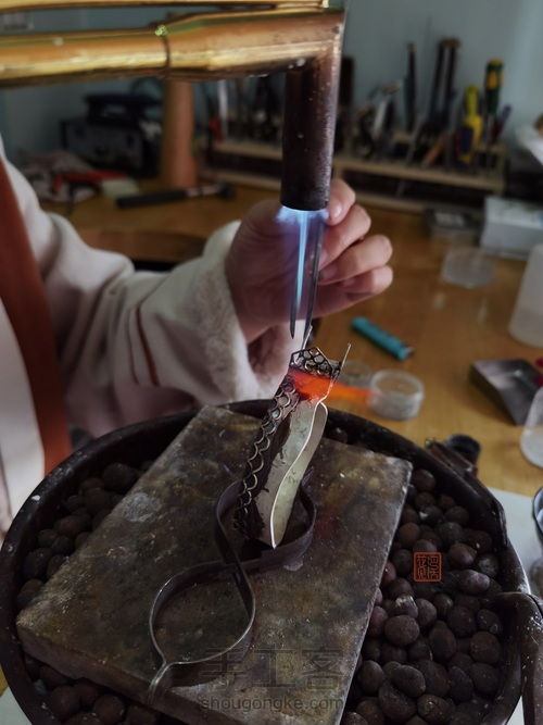 【创意金工】花见溪金工基础多色设计综合创意立体镶嵌手镯 第5步