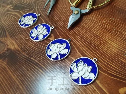 纯手工掐丝珐琅荷花吊坠 第8步