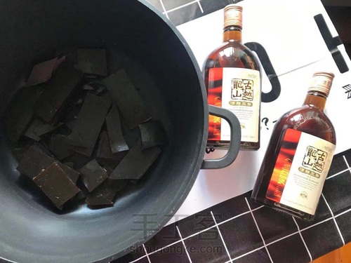 手工熬制阿胶糕 第1步