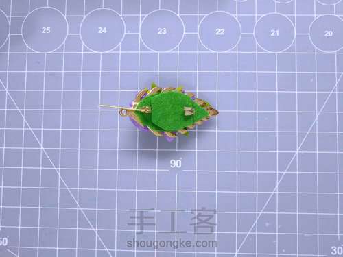 紫牡丹流苏胸针 第14步