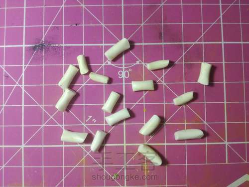 【微缩】软陶炒年糕 第2步