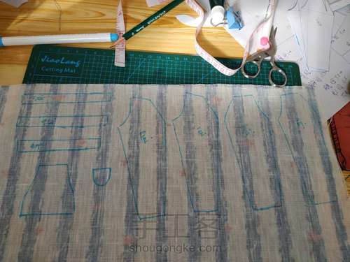 30CM心怡娃娃——娃衣——背带裤 第2步