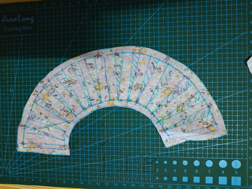 6分娃衣——A版春秋长袖连衣裙 第3步