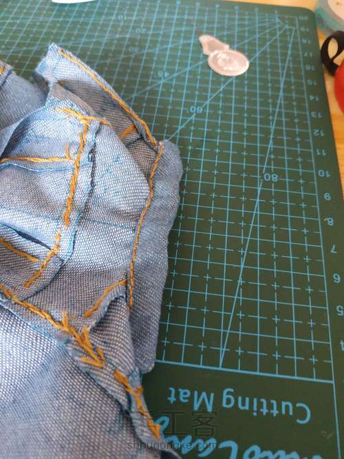 小布牛仔上衣 第6步