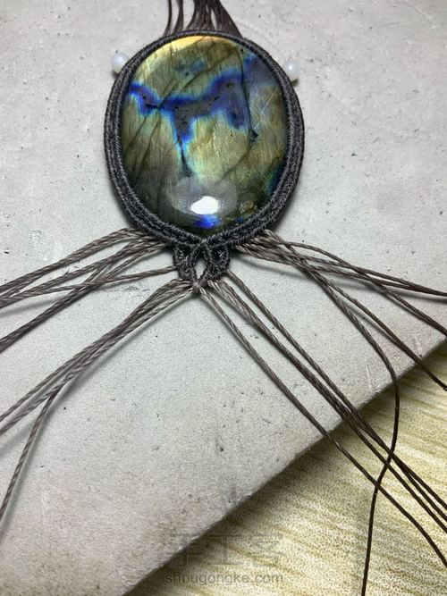 简单的大石头项链 第4步