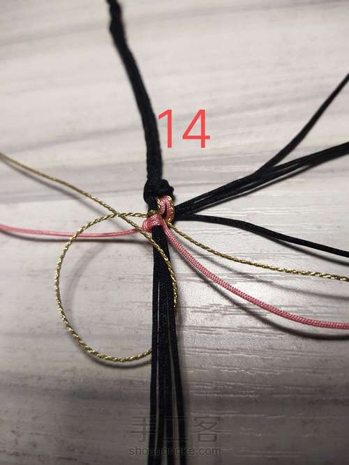 桃花手绳 第14步