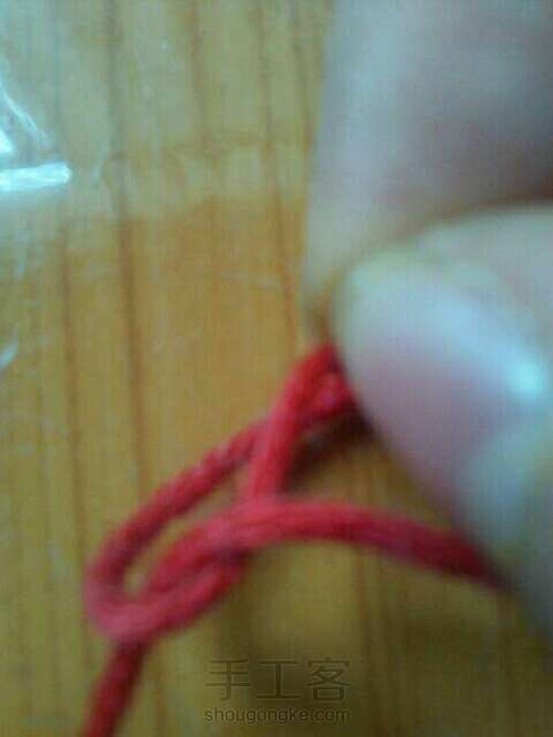 一根线编手绳 第4步