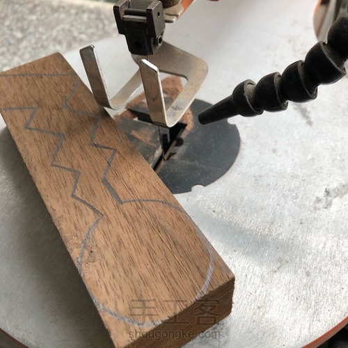 皮卡丘之尾木勺制作 第2步