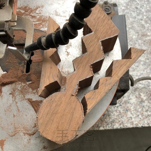 皮卡丘之尾木勺制作 第3步