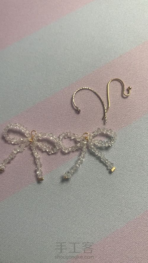 手工绕线蝴蝶结耳环教程 第7步