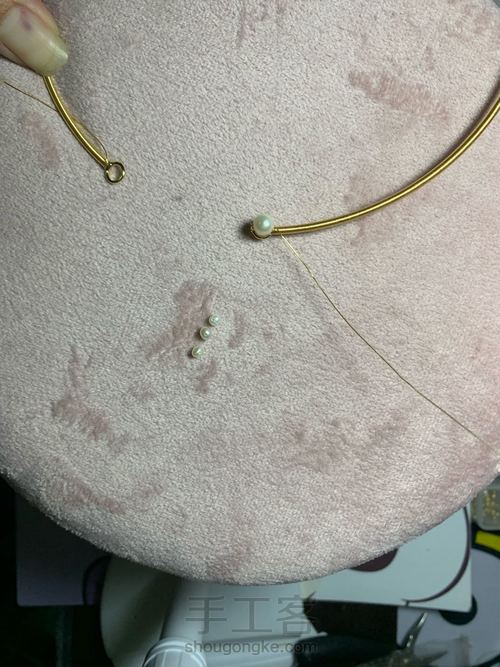 手工绕线珍珠项圈学着做 第10步
