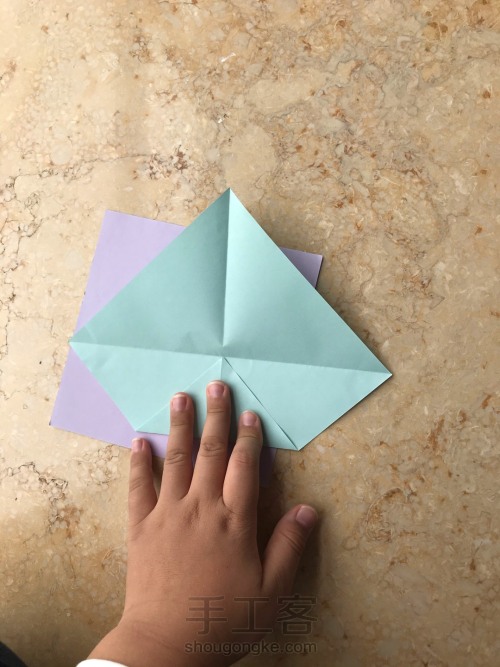 超好玩弹簧玩具礼盒折纸教程 第4步