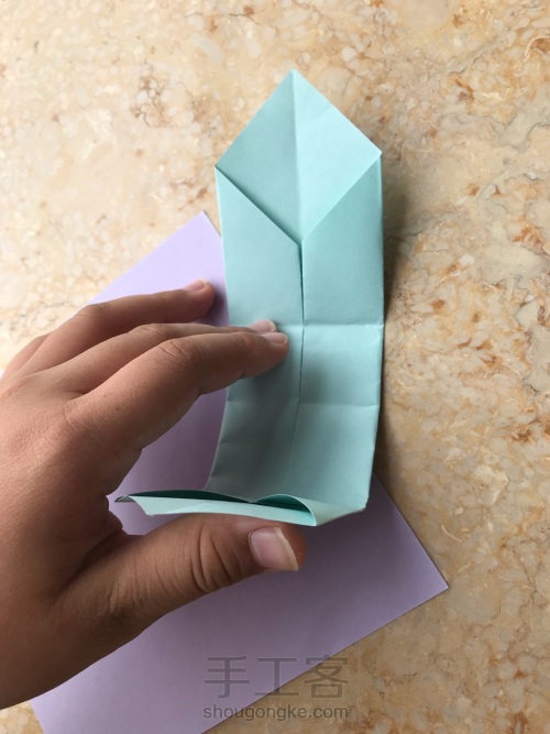 超好玩弹簧玩具礼盒折纸教程 第8步
