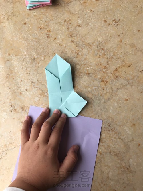 超好玩弹簧玩具礼盒折纸教程 第13步