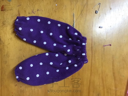 娃娃褲子-紫色泡泡褲 第6步